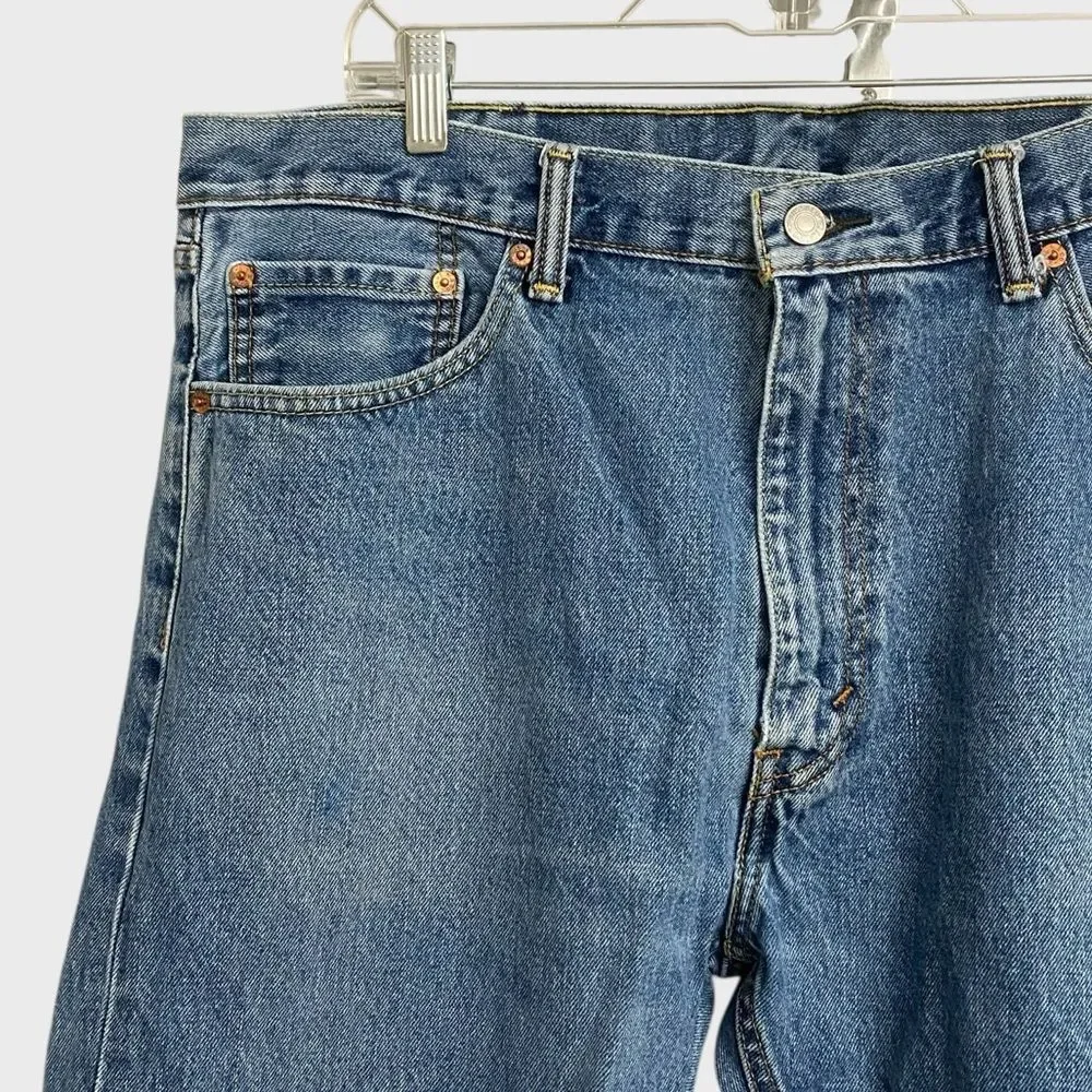 Levi's Men's 505 Regular Fit Non-Stretch Jeans Size 40x30 Medium Wash Streetwear